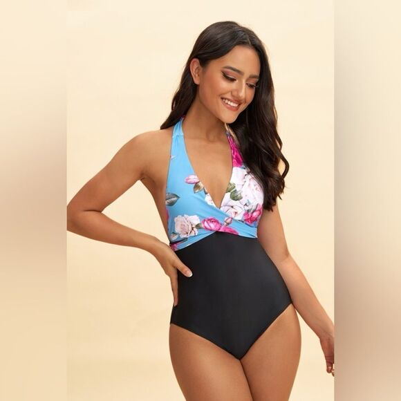 Cupshe Other - Cupshe Women XXL Floral Print V-Neck Halter One piece Swimsuit